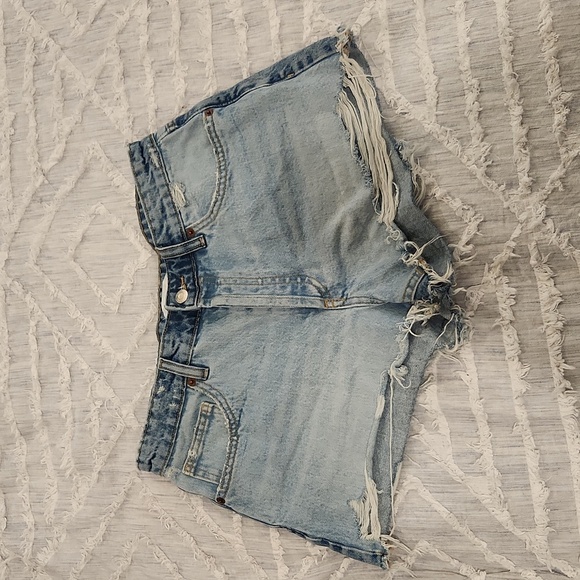 Zara Pants - High waist, button fly Zara jean shorts size 6!